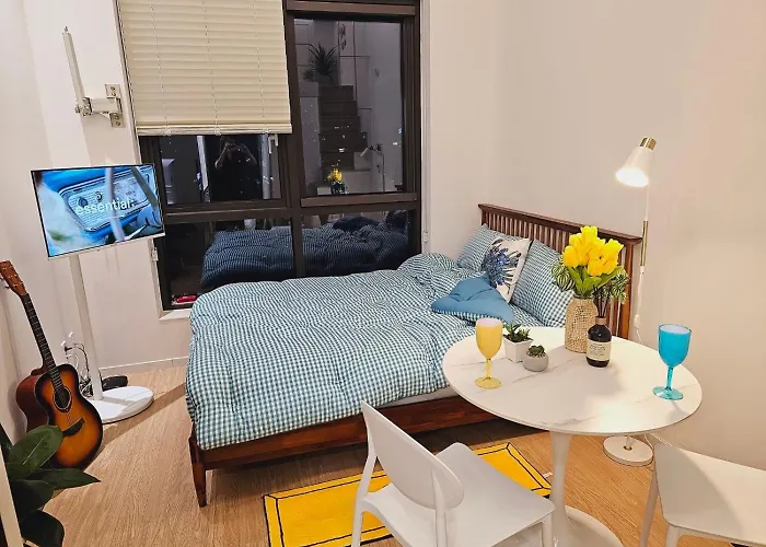 Apartment Sillim Sindaebang Station Gocheok Sky Dome Lovely House *