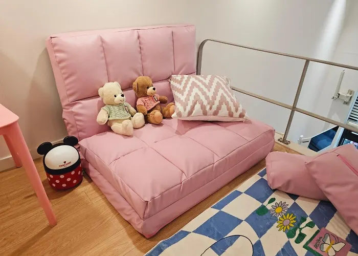 Sillim Sindaebang Station Gocheok Sky Dome Lovely House * Seoul